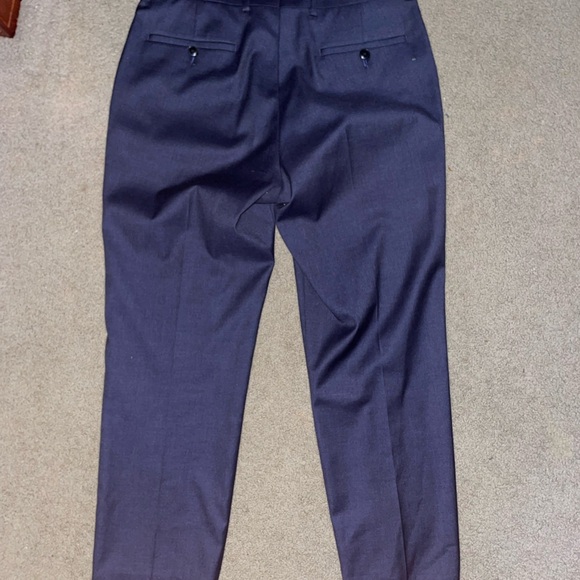 Van Heusen 40S Slim fit suit jacket and pants - Picture 6 of 6